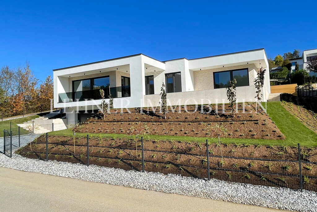 Lehner Immobilien luxuriös hochwertiges Bungalow in Mantscha