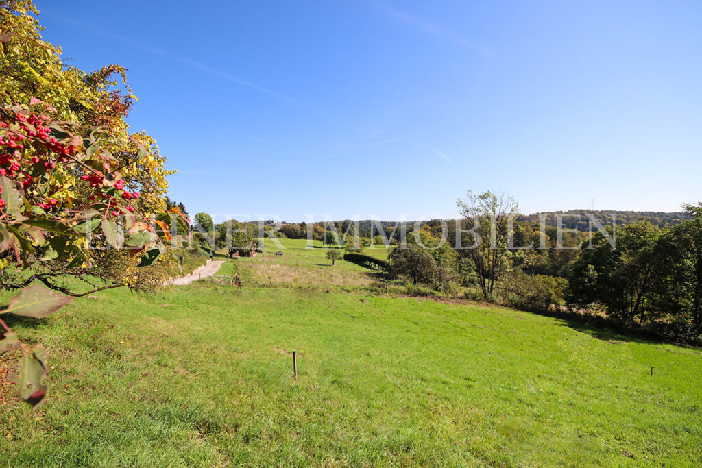 Lehner Immobilien Grundstück mit Einreichplanung für Villa in Raaba Lamberg