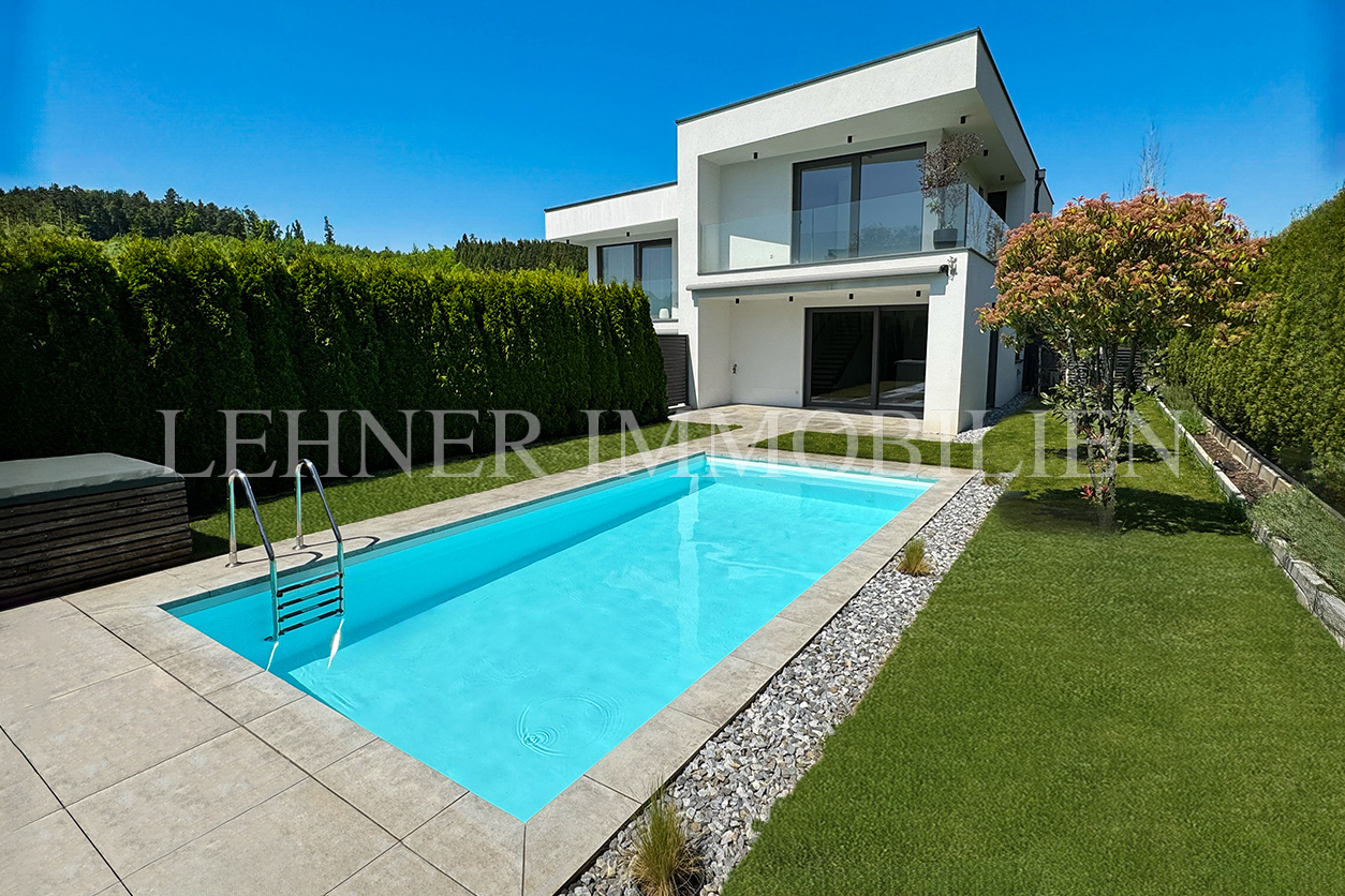 Lehner Immobilien hochwertige und moderne Doppelhaushalte mit Pool und Dachterrasse in Mantscha