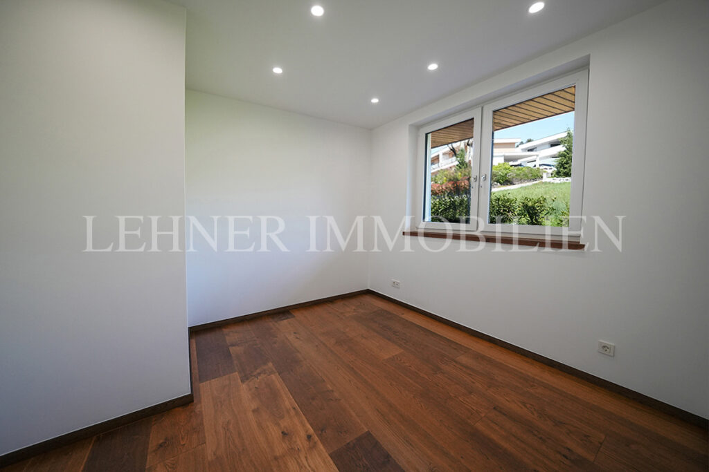Lehner Immobilien hochwertige und moderne Doppelhaushalte mit Pool und Dachterrasse in Mantscha