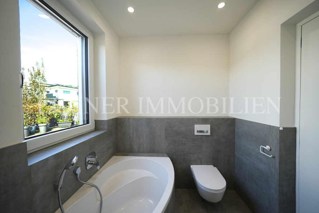 Lehner Immobilien hochwertige und moderne Doppelhaushalte mit Pool und Dachterrasse in Mantscha