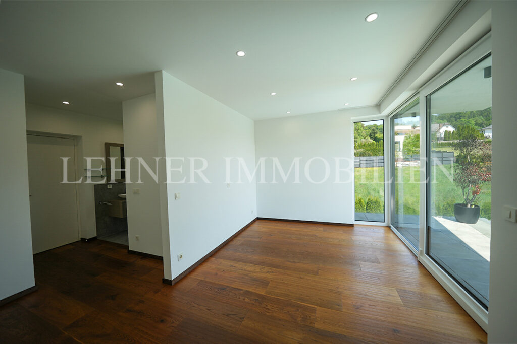 Lehner Immobilien hochwertige und moderne Doppelhaushalte mit Pool und Dachterrasse in Mantscha