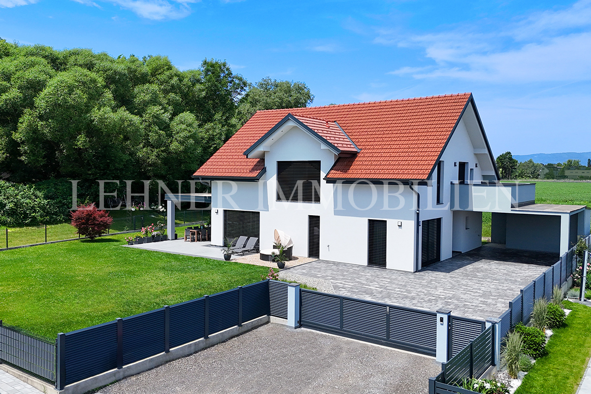 Lehner Immobilien großzügiges Einfamilienhaus mit 7 Zimmer in Grünruhelage, Feldkirchen bei Graz