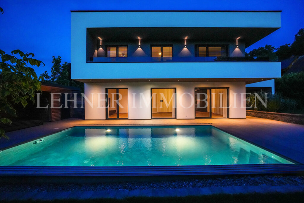 Lehner Immobilien stilvolles Einfamilienhaus mit Pool und top Ausstattung in Graz Strassgang