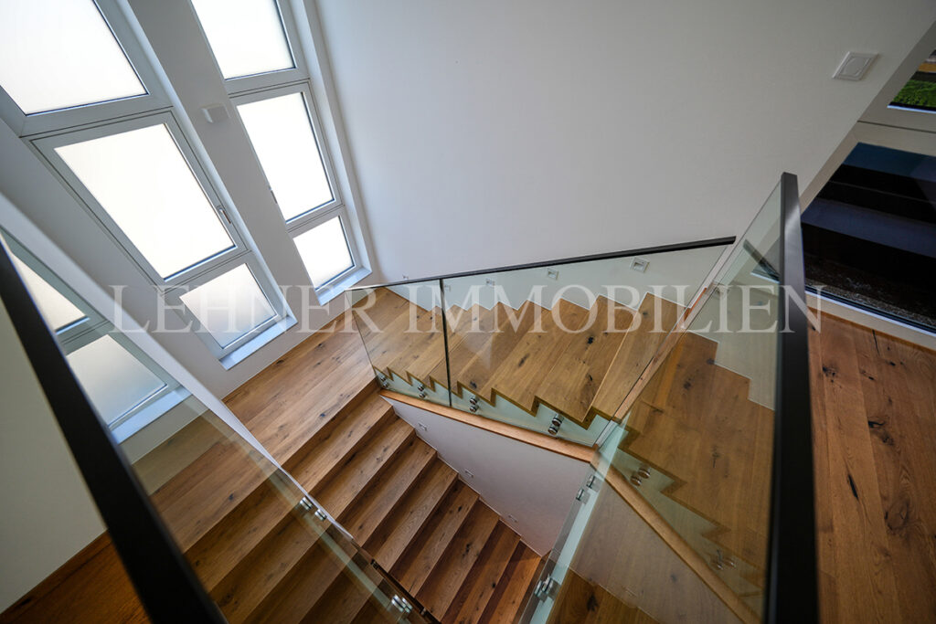 Lehner Immobilien stilvolles Einfamilienhaus mit Pool und top Ausstattung in Graz Strassgang