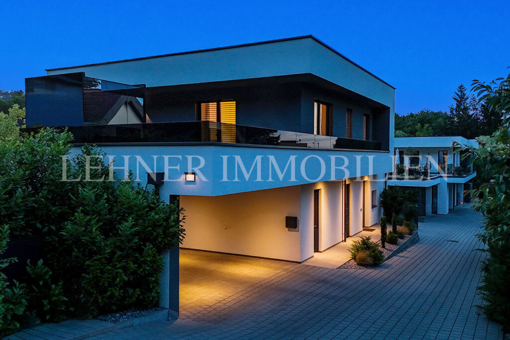 Lehner Immobilien stilvolles Einfamilienhaus mit Pool und top Ausstattung in Graz Strassgang