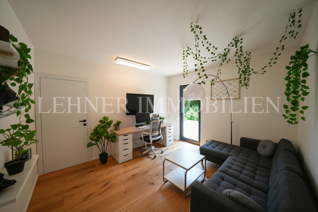 Lehner Immobilien großzügiges Einfamilienhaus mit 7 Zimmer in Grünruhelage, Feldkirchen bei Graz