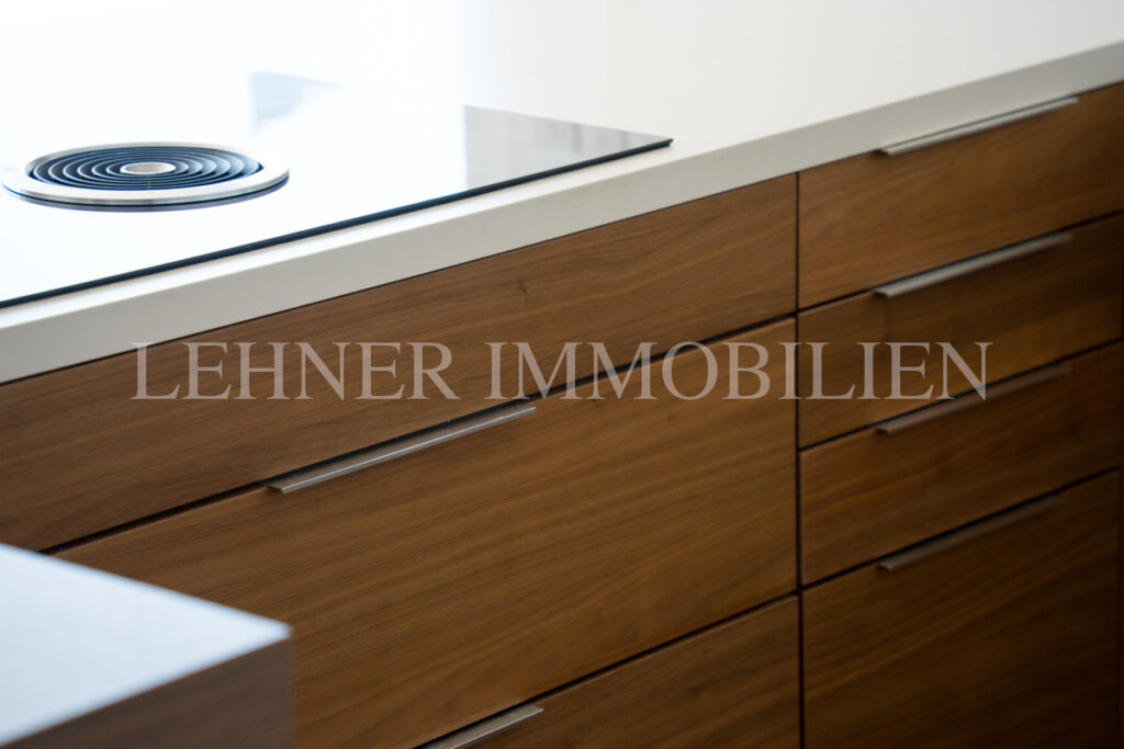 Lehner Immobilien Modernes Eckreihenhaus mit Haus-Charakter und Pool in Feldkirchen bei Graz