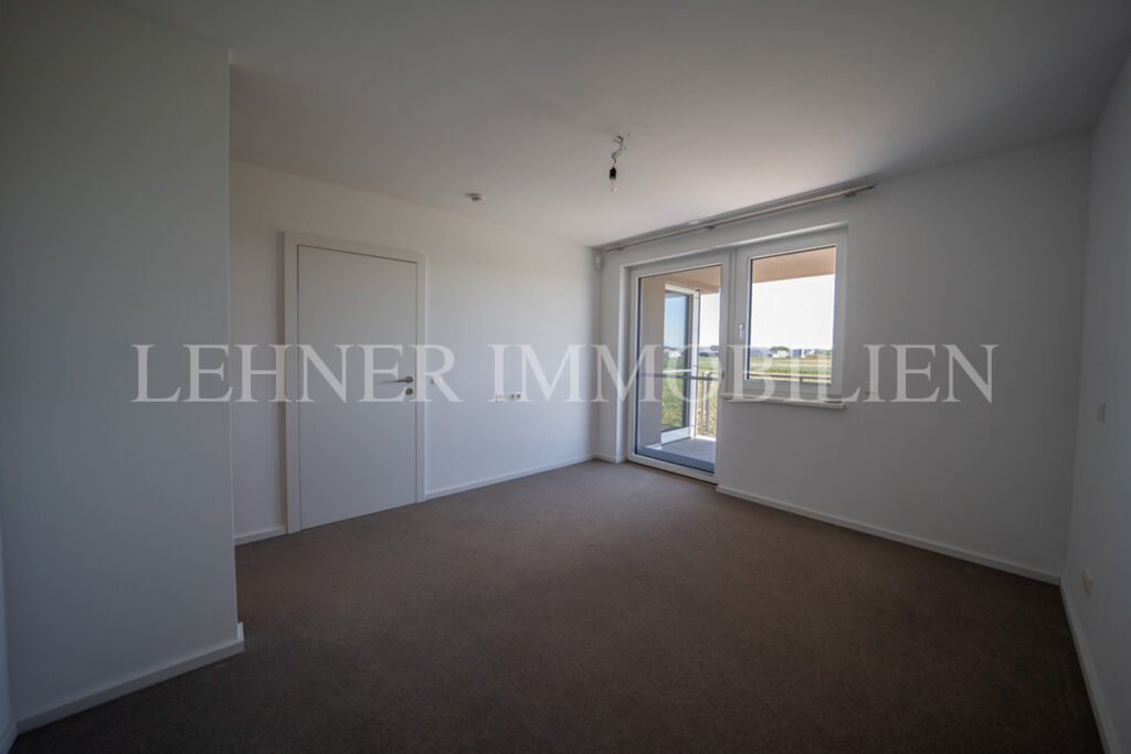 Lehner Immobilien Modernes Eckreihenhaus mit Haus-Charakter und Pool in Feldkirchen bei Graz