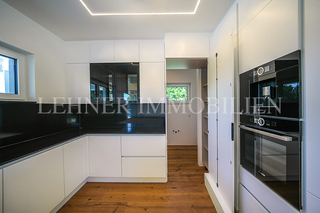 Lehner Immobilien stilvolles Penthouse mit großer Terrasse in Feldkirchen bei Graz