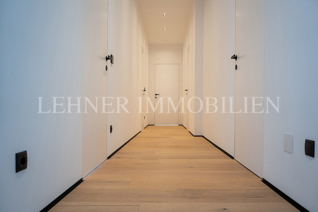 Lehner Immobilien exklusiver Bungalow mit 1.779 Grundfläche und Infinitypool in Dobl