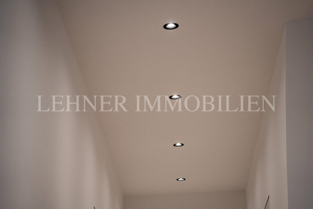 Lehner Immobilien exklusiver Bungalow mit 1.779 Grundfläche und Infinitypool in Dobl