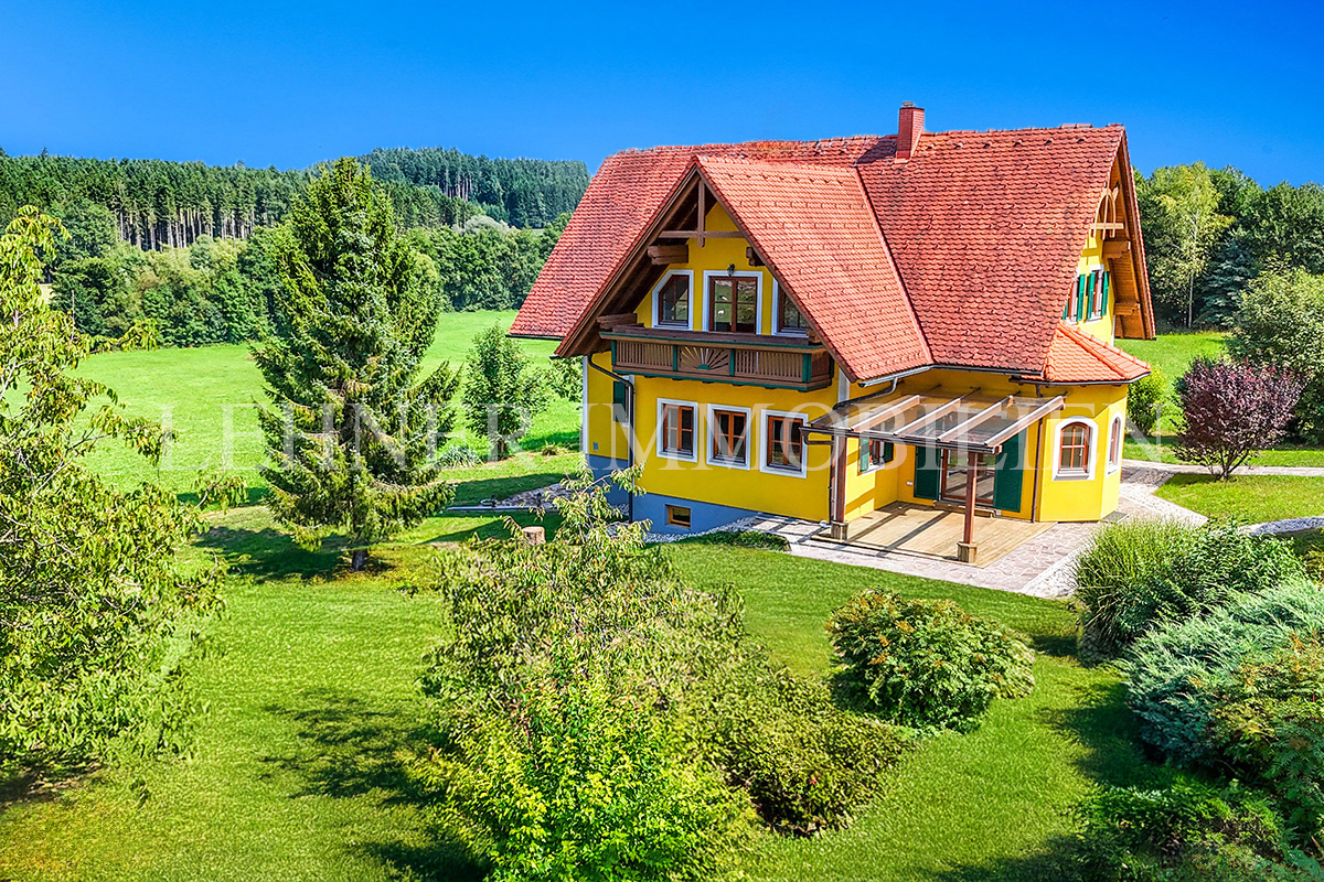 Lehner Immobilien, Naturidylle pur – Charmantes Landhaus mit 12.282 m² Grundstück, landwirtschaftliche Nutzfläche in Pichling bei Stainz