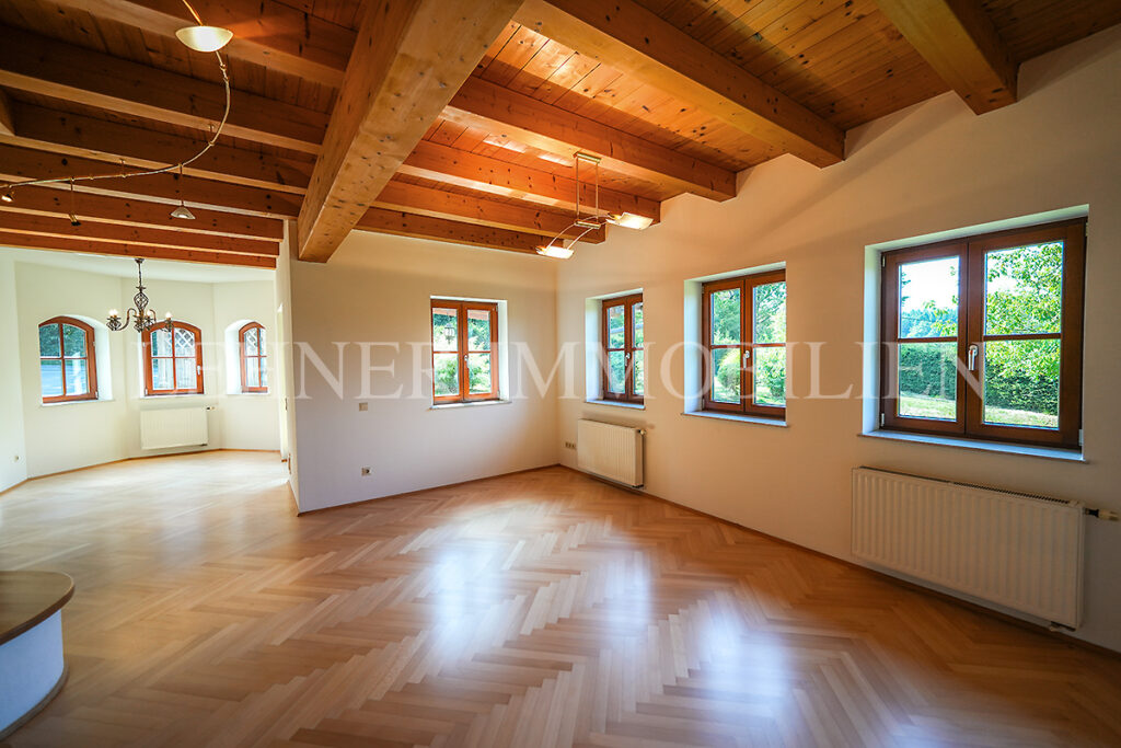 Lehner Immobilien, Naturidylle pur – Charmantes Landhaus mit 12.282 m² Grundstück, landwirtschaftliche Nutzfläche in Pichling bei Stainz