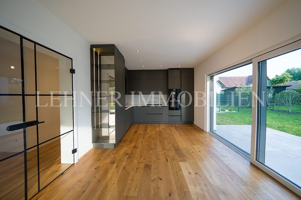 Lehner Immobilien exklusive Gartenwohnung mit großem Eigengarten in Feldkirchen bei Graz
