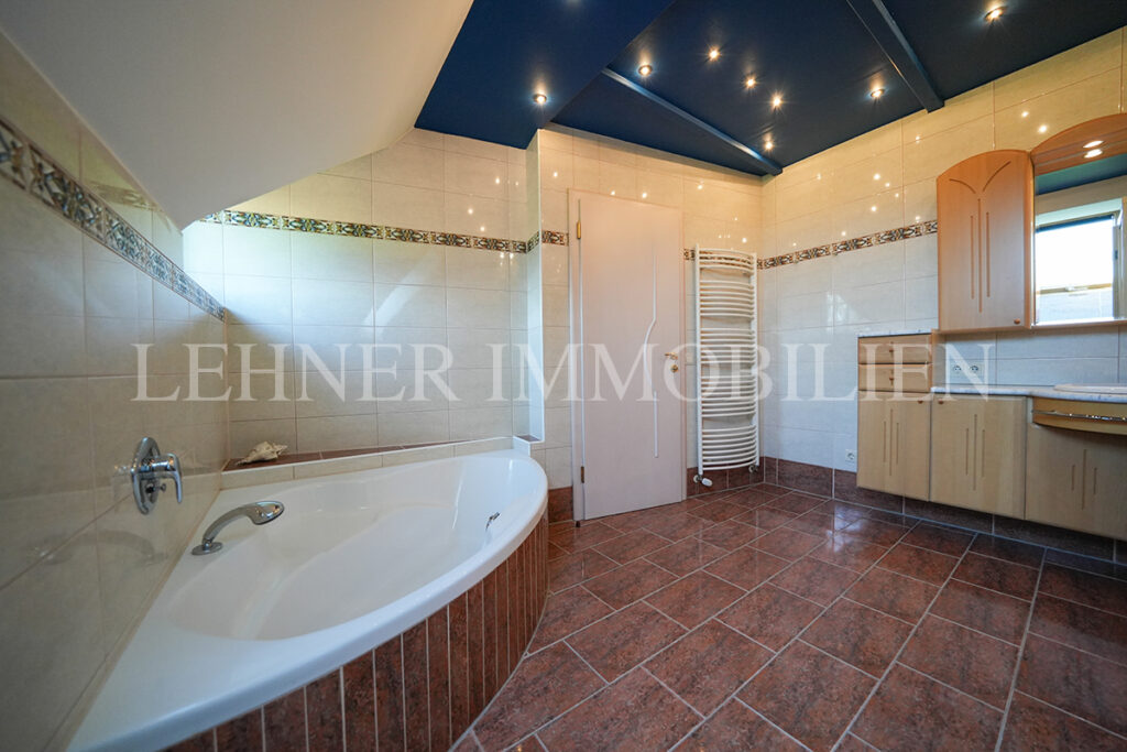 Lehner Immobilien, Naturidylle pur – Charmantes Landhaus mit 12.282 m² Grundstück, landwirtschaftliche Nutzfläche in Pichling bei Stainz