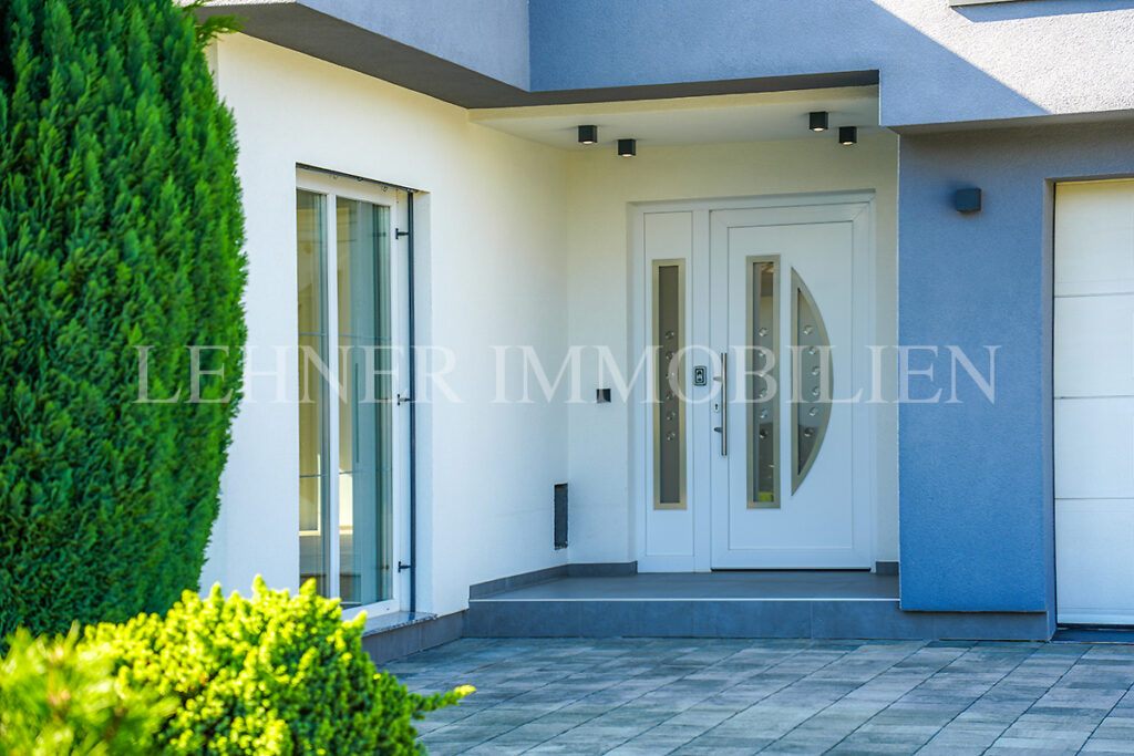 Lehner Immobilien schönes Einfamilienhaus mit 7 Zimmern in Kalsdorf bei Graz