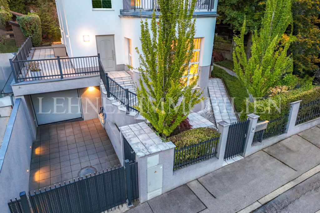 Lehner Immobilien luxuriöse Villa am Künigelberg, in bester Hietzinger Lage, Wien