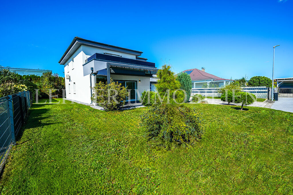 Lehner Immobilien schönes Einfamilienhaus mit 7 Zimmern in Kalsdorf bei Graz