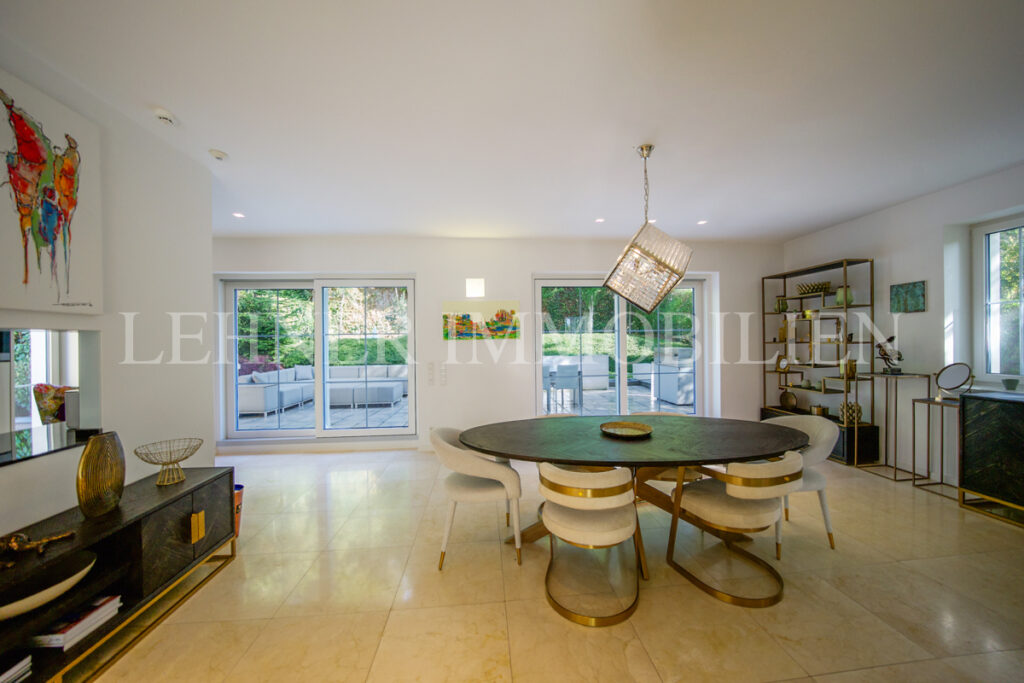 Lehner Immobilien luxuriöse Villa am Künigelberg, in bester Hietzinger Lage, Wien