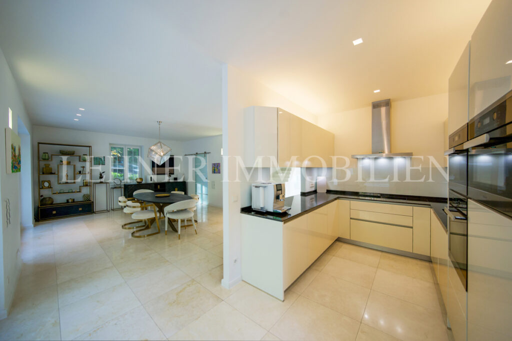 Lehner Immobilien luxuriöse Villa am Künigelberg, in bester Hietzinger Lage, Wien