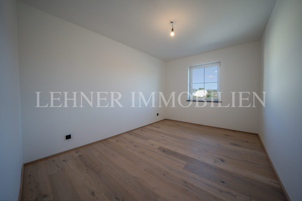 Lehner Immobilien schönes Einfamilienhaus mit 7 Zimmern in Kalsdorf bei Graz