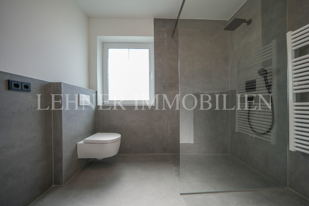 Lehner Immobilien schönes Einfamilienhaus mit 7 Zimmern in Kalsdorf bei Graz