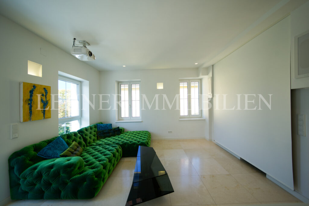 Lehner Immobilien luxuriöse Villa am Künigelberg, in bester Hietzinger Lage, Wien