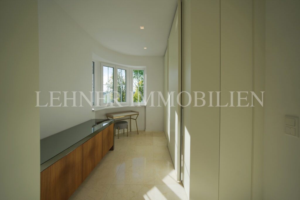 Lehner Immobilien luxuriöse Villa am Künigelberg, in bester Hietzinger Lage, Wien