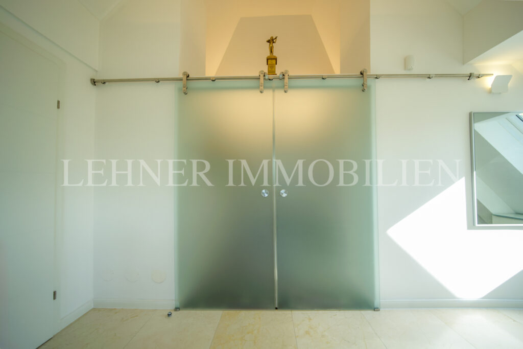 Lehner Immobilien luxuriöse Villa am Künigelberg, in bester Hietzinger Lage, Wien