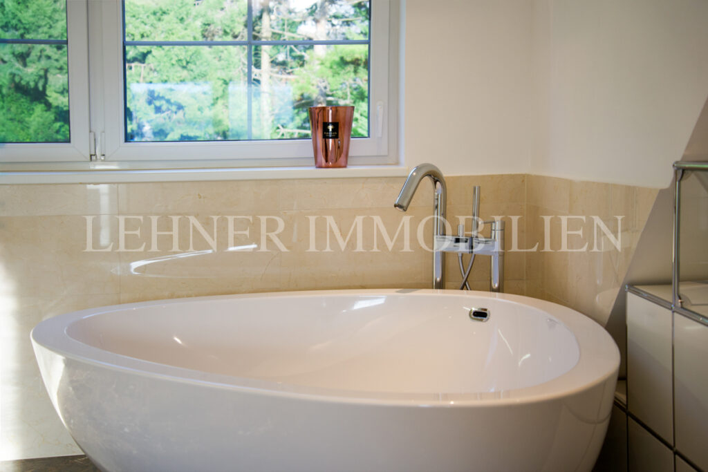 Lehner Immobilien luxuriöse Villa am Künigelberg, in bester Hietzinger Lage, Wien