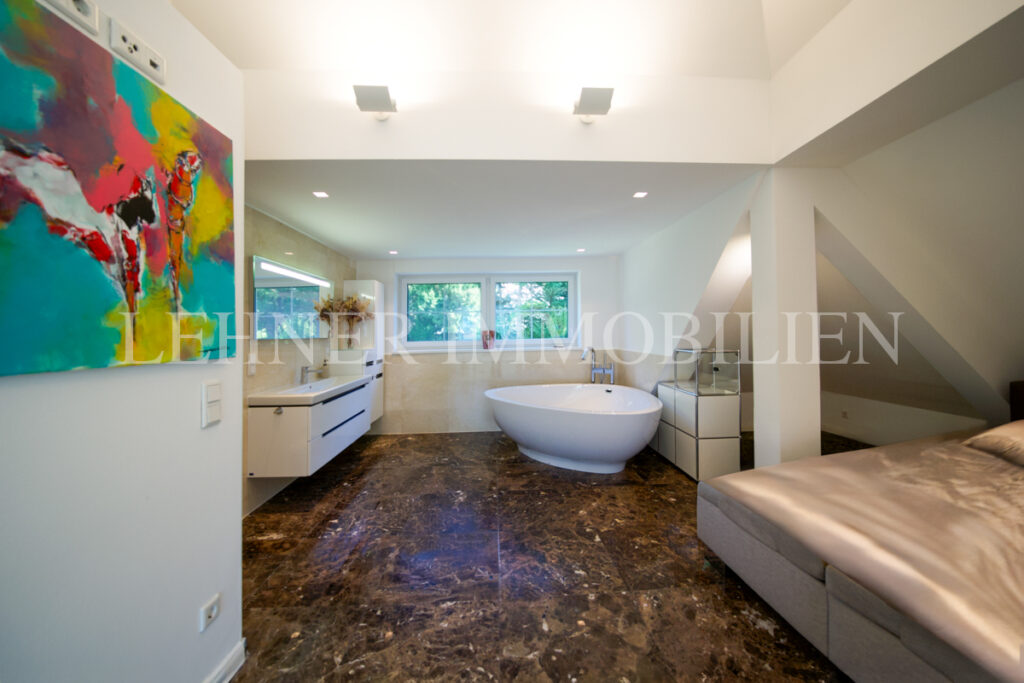 Lehner Immobilien luxuriöse Villa am Künigelberg, in bester Hietzinger Lage, Wien