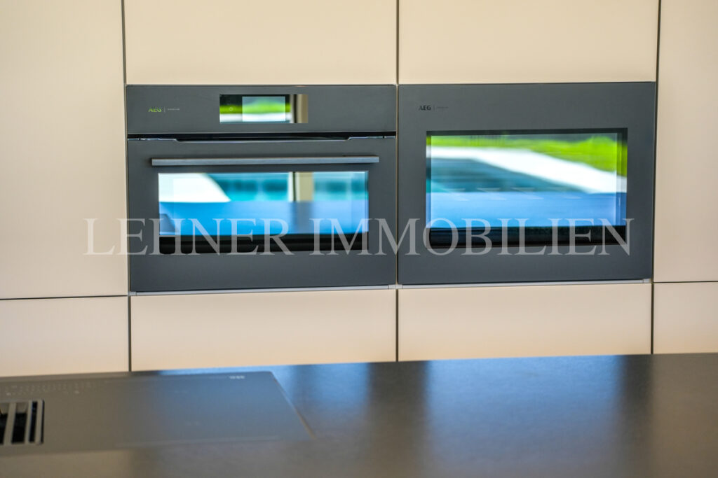 Lehner Immobilien Hochwertiger und exklusiver Bungalow mit Swimmingpool in Wundschuh