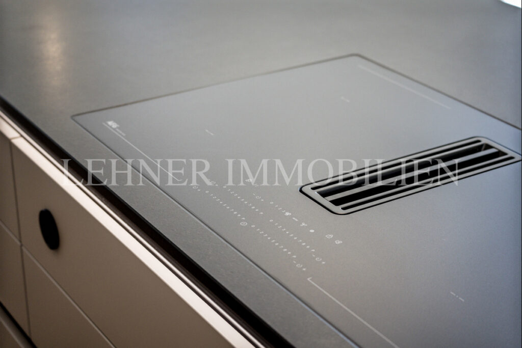 Lehner Immobilien Hochwertiger und exklusiver Bungalow mit Swimmingpool in Wundschuh