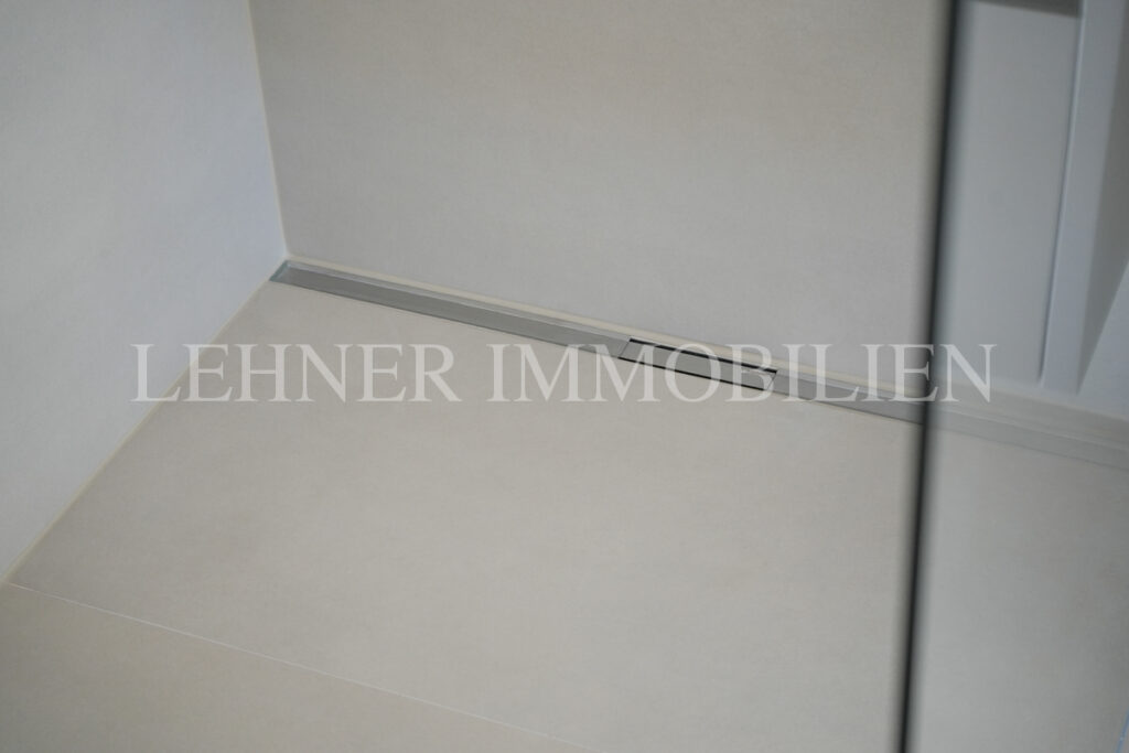 Lehner Immobilien Hochwertiger und exklusiver Bungalow mit Swimmingpool in Wundschuh