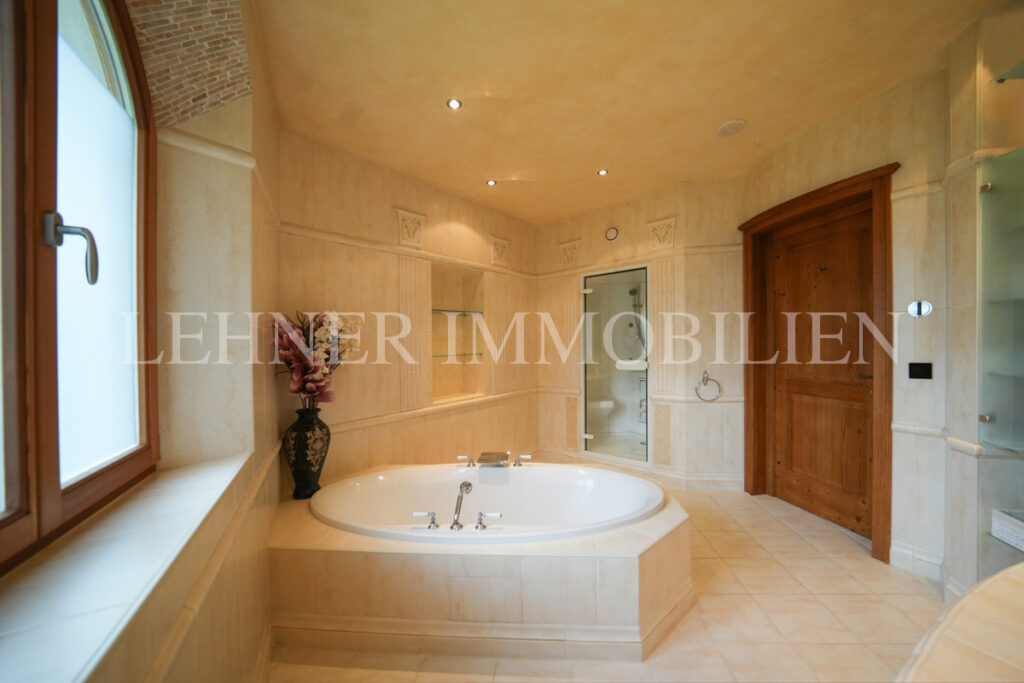 Bruck an der Mur, luxuriöse Toskana-Villa in Traumlage – Feng Shui Haus mit Strahlenschutz