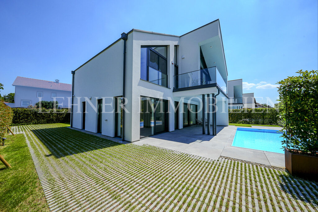 Lehner Immobilien exklusive hochwertige Villa mit Pool in Seiersberg-Pirka