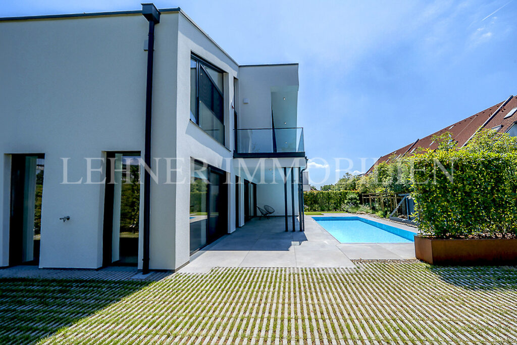 Lehner Immobilien exklusive hochwertige Villa mit Pool in Seiersberg-Pirka