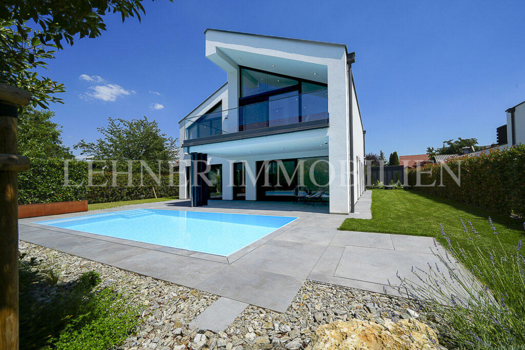 Lehner Immobilien exklusive hochwertige Villa mit Pool in Seiersberg-Pirka