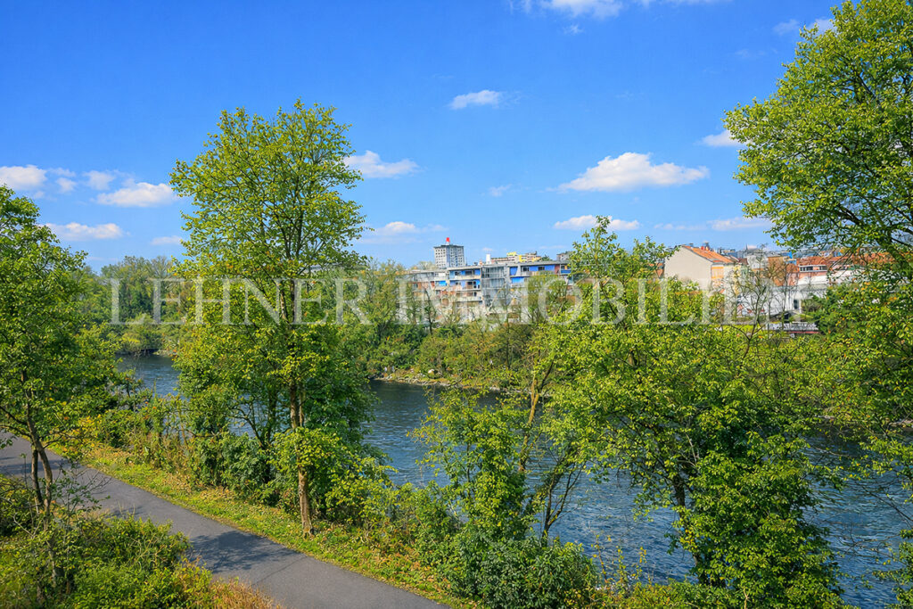 Lehner Immobilien, Sanierte moderne Wohnung an der Murpromenade in Graz-Geidorf