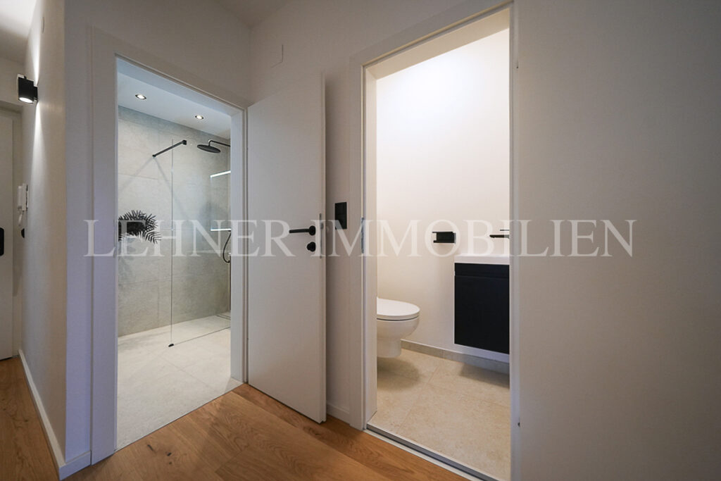 Lehner Immobilien, Sanierte moderne Wohnung an der Murpromenade in Graz-Geidorf