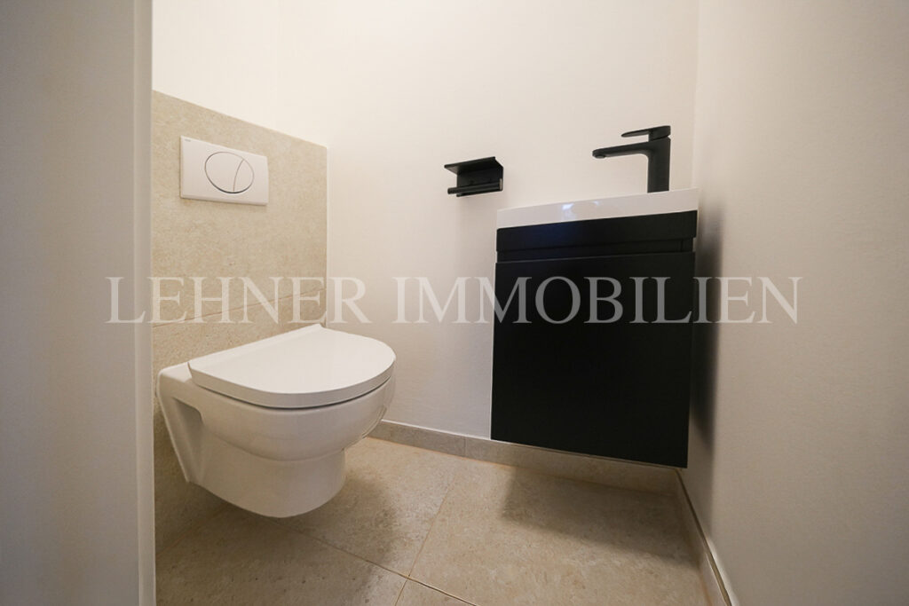 Lehner Immobilien, Sanierte moderne Wohnung an der Murpromenade in Graz-Geidorf