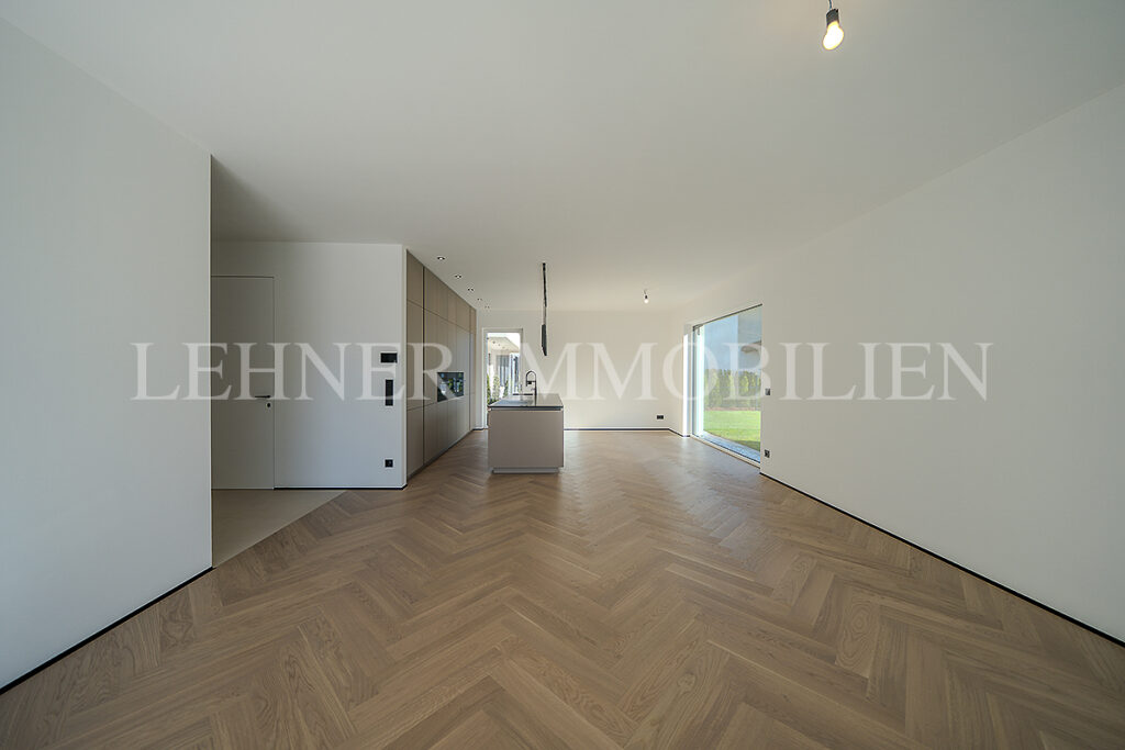 Lehner Immobilien Hochwertiger und exklusiver Bungalow mit Swimmingpool in Wundschuh