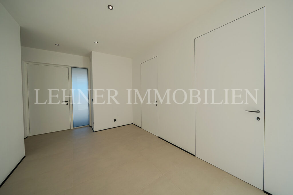 Lehner Immobilien Hochwertiger und exklusiver Bungalow mit Swimmingpool in Wundschuh