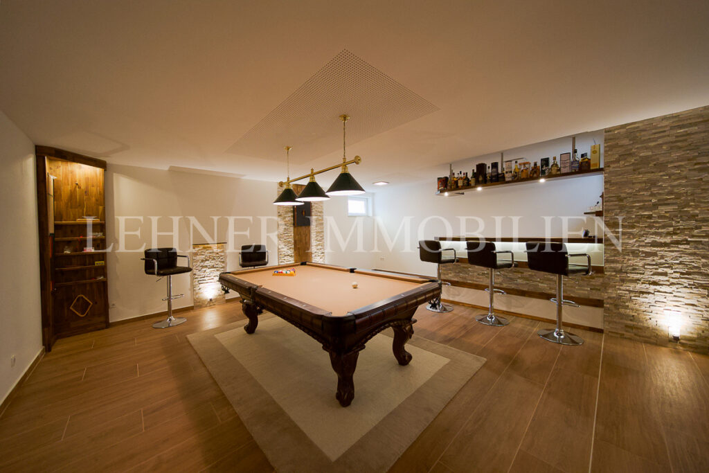 Lehner Immobilien grosszügiges Anwesen mit herrlichem Blick auf die Koralpen in Lieboch