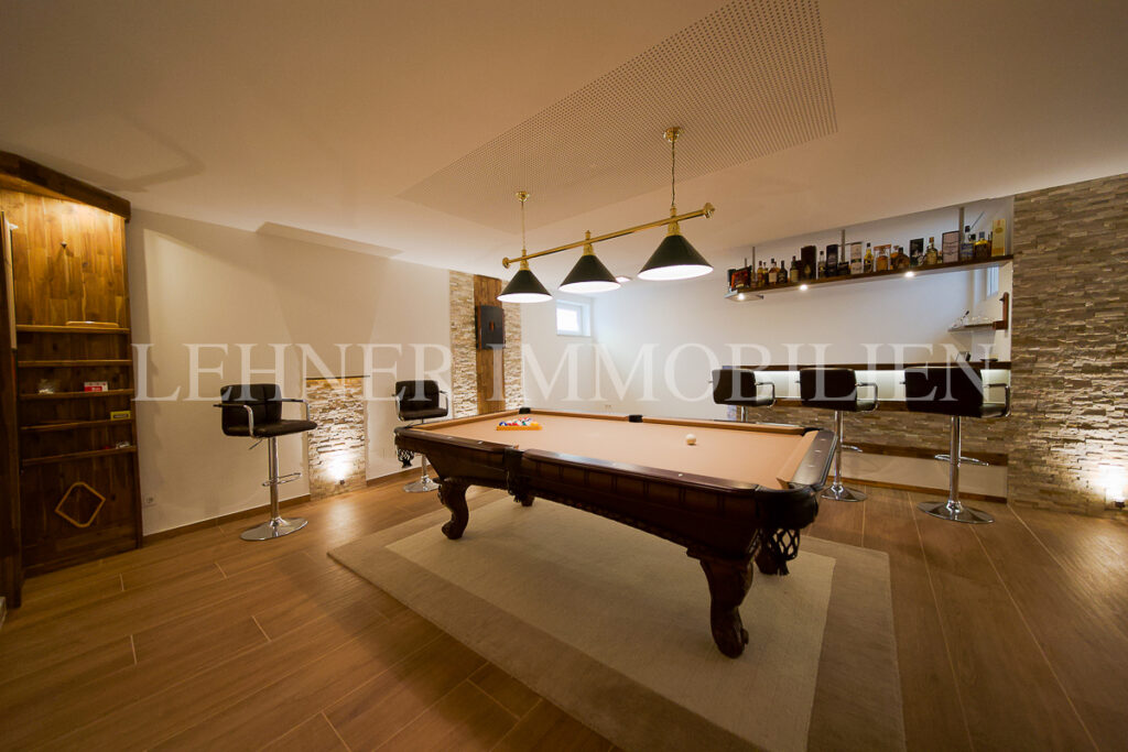 Lehner Immobilien grosszügiges Anwesen mit herrlichem Blick auf die Koralpen in Lieboch