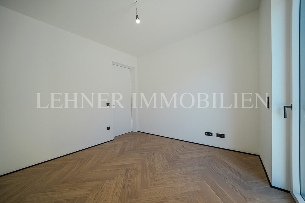 Lehner Immobilien Hochwertiger und exklusiver Bungalow mit Swimmingpool in Wundschuh