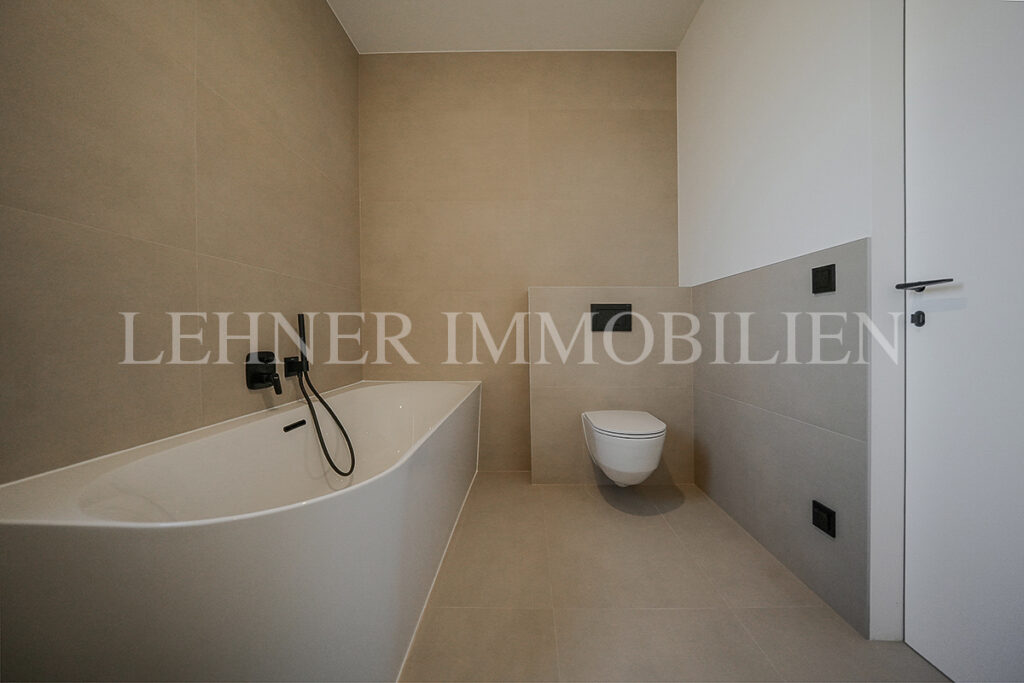 Lehner Immobilien Hochwertiger und exklusiver Bungalow mit Swimmingpool in Wundschuh