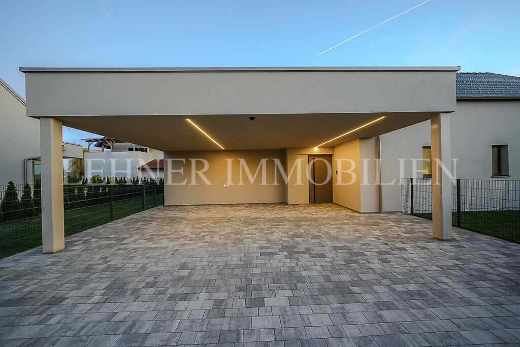 Lehner Immobilien Hochwertiger und exklusiver Bungalow mit Swimmingpool in Wundschuh