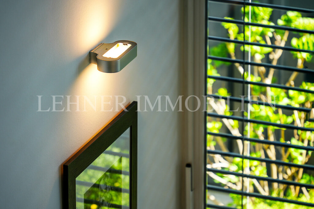 Stilvolle, loftartige Reihenhauswohnung mit Garten in Graz, Nähe Schloss St. Martin